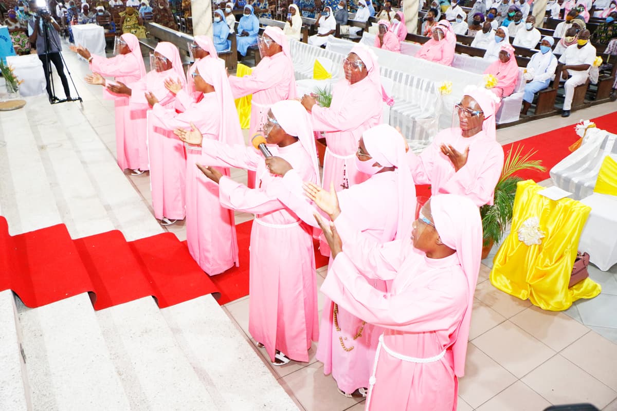 25 ans de l'Institut des Soeurs Franciscaines Filles de Padre Pio