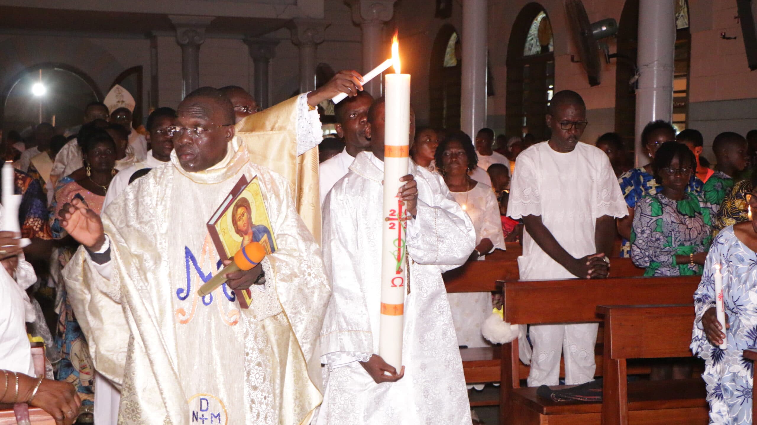 <strong>Pâques 2023 à la Cathédrale</strong>
