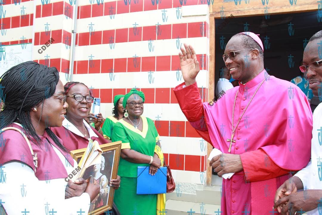 60 ANS DE VIE : Mgr Roger Houngbédji rend Grâce