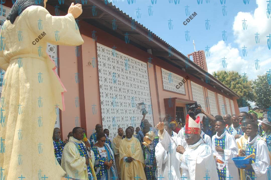 100 ans D'EVANGELISATION de ALLADA: Les Aïzo en fête