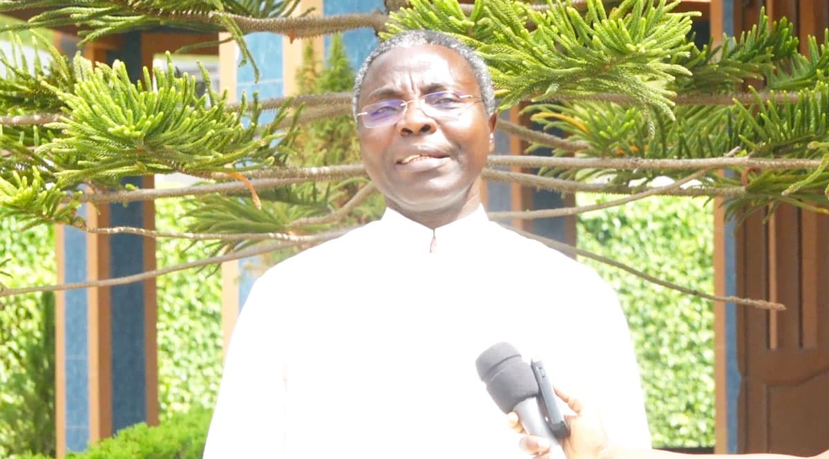 Conférence de presse Père Sévôh sur le Programme Église Verte
