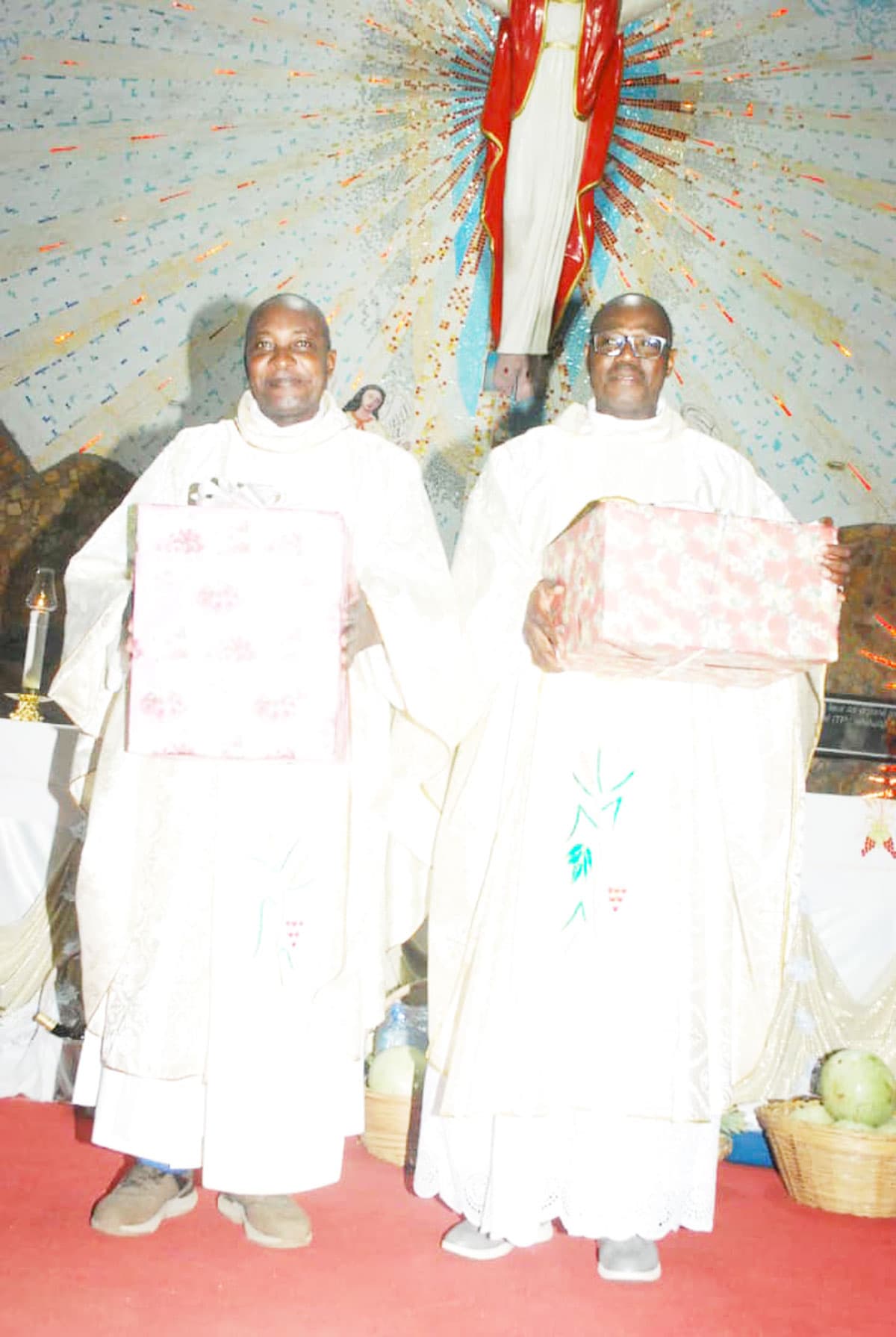 25 ans de sacerdoce des Pères Éyébiyi et Akenone