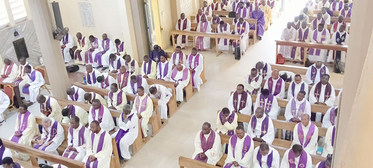 Récollection des prêtres à Ouidah