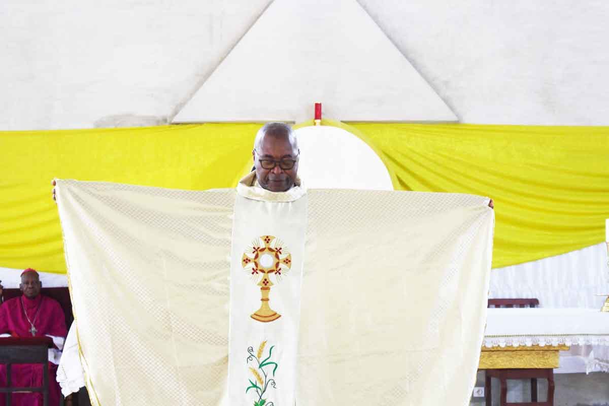 40 ans de sacerdoce du Père Hamaouzo